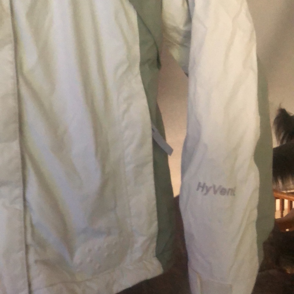 The North Face winter coat p2422 - Picture 4 of 12